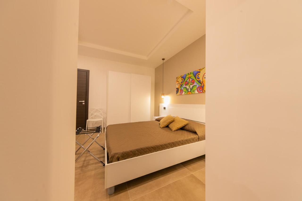 I Mori Apartments Чефалу Экстерьер фото